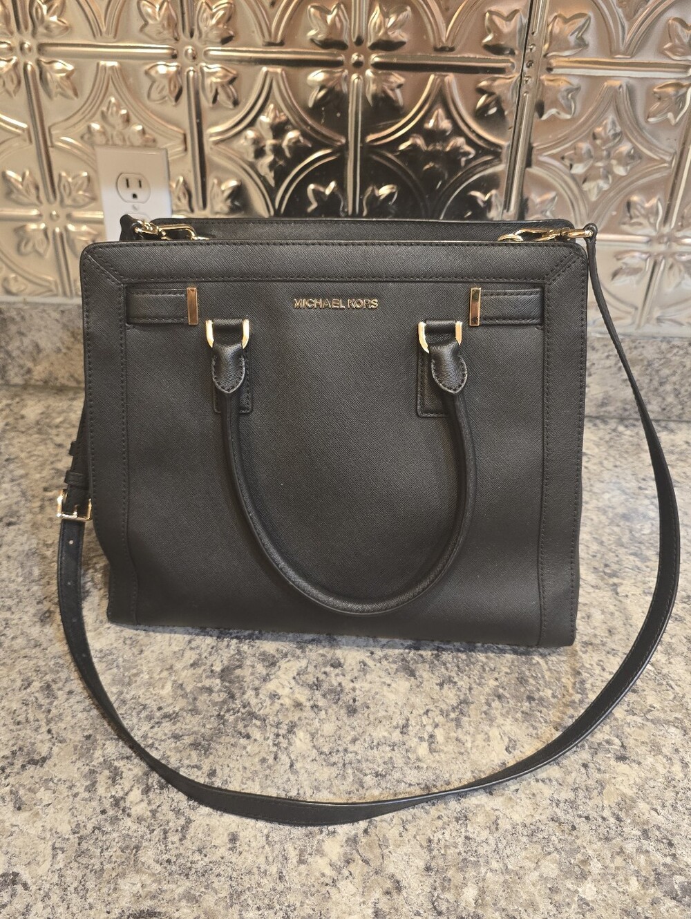 Michael Kors Dillon Saffiano Leather Satchel With Gold Hardware - Picture 1 of 8